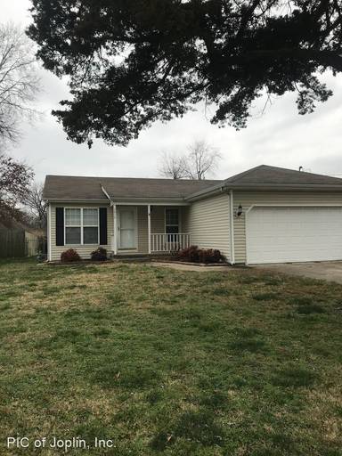 Main picture of 1115 Illinois Ave