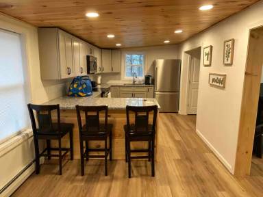 Main picture of 20 Caveney Dr