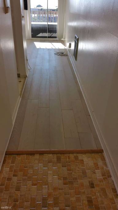 Main picture of 6526 Ocean Crest Dr