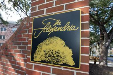 Main picture of 1550 Palm Ave