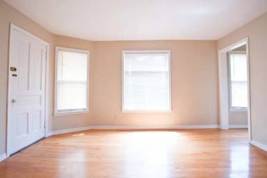 Main picture of 2429 N Farwell Ave