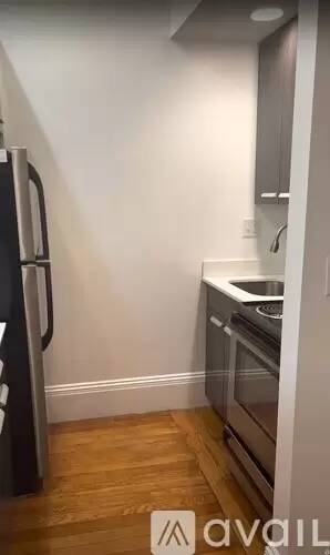 Main picture of 379 Commonwealth Ave