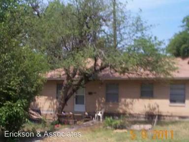 Main picture of 1611 Giles St