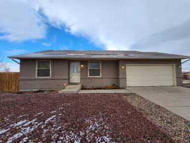 Main picture of 863 E Saunders Dr