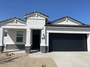 Main picture of 1932 W Pima Ave