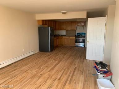 Main picture of 31 14 Seagirt Ave