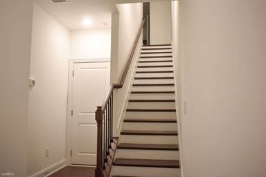 Main picture of 3992 Allegretto Cir