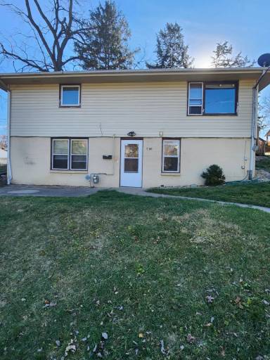 Main picture of 790 Lowell St