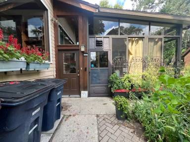 Main picture of 1415 Packard St