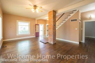 Main picture of 215 S 4th Ave