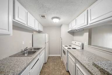 Main picture of 7402 Alabonson Rd