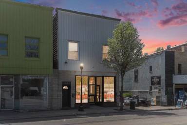 Main picture of 29 W Main St