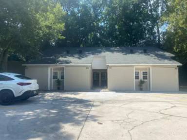 Main picture of 277 Chatsworth St