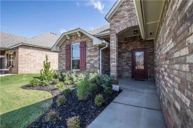 Main picture of 8701 SW 66th Pl