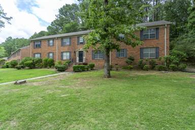 Main picture of 2200 Montreat Cir