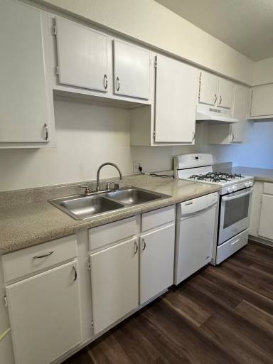Main picture of Le Mirage Apartments
