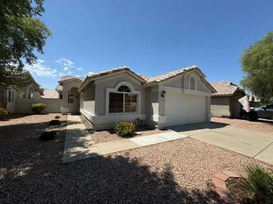 Main picture of 879 W Sierra Madre Ave
