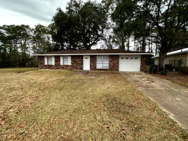 Main picture of 7640 Portland Dr