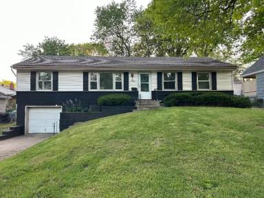 Main picture of 4908 N Cleveland Ave
