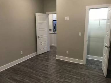 Main picture of 909 S Kelley St