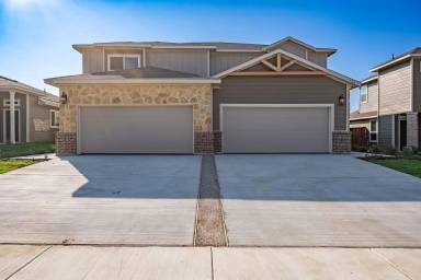 Main picture of 724 Wheatfield Dr