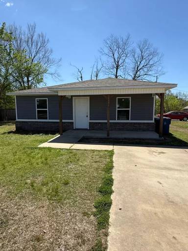 Main picture of 3004 Emrich St