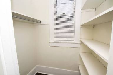 Main picture of 849 Oak St