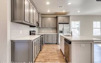 Main picture of 29 E Hurd St