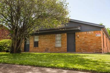 Main picture of MJ3 McFaddin North Apts 1845 - 08