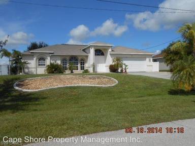 Main picture of 302 NW 15th Pl