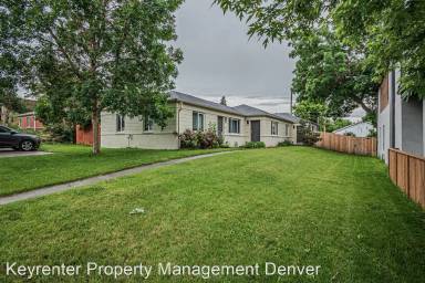 Main picture of 3270 N Cook St