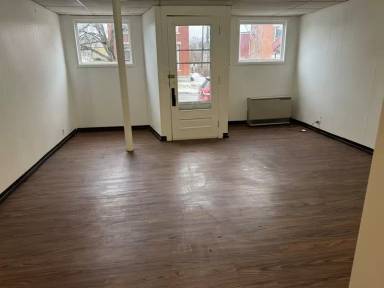 Main picture of 6 E Church St