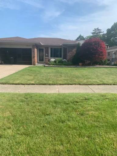 Main picture of 13843 Grove Park Dr