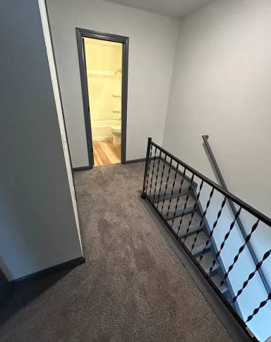 Main picture of 5310 N Division St