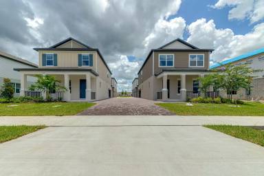 Main picture of 524 Venetian Palms Blvd
