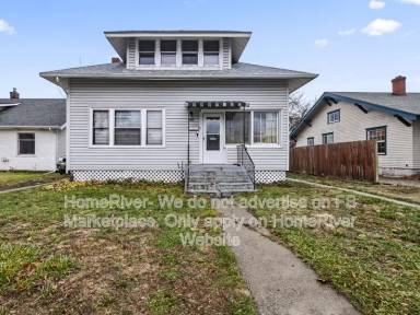 Main picture of 2404 E Diamond Ave
