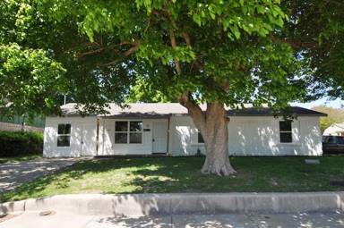 Main picture of 800 Sam Houston St