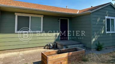 Main picture of 716 SW 28th St