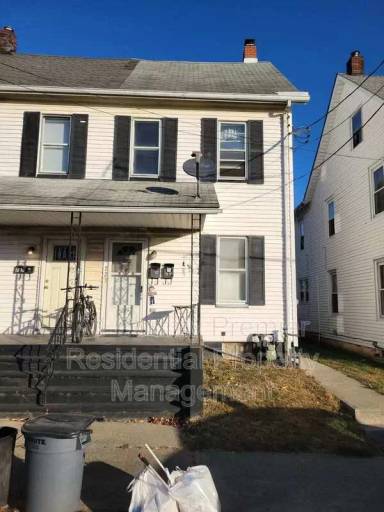Main picture of 723 Sampson Ave
