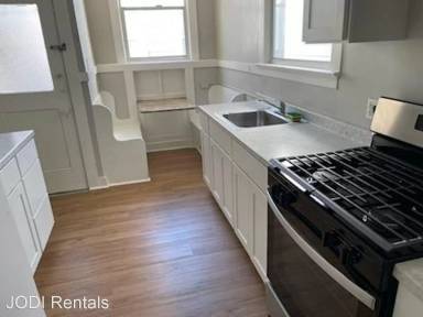 Main picture of 383 21st Ave