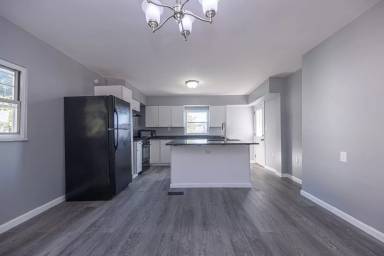 Main picture of 1027 Hiland Ave