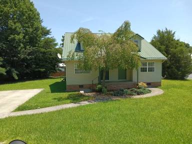 Main picture of 104 Majestic Dr