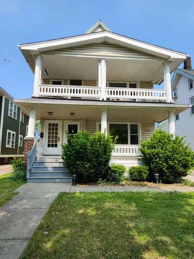 Main picture of 1326 W 102nd St