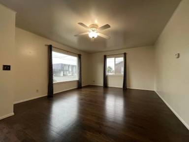 Main picture of 350 4th St