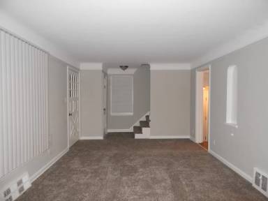 Main picture of 18408 Raymond St