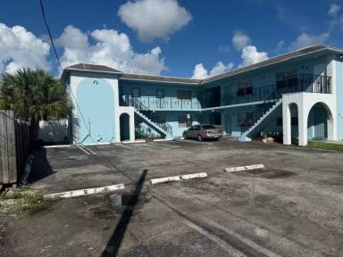 Main picture of 241 SE 10th Ave