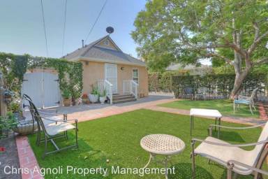 Main picture of 725 W Arrellaga St