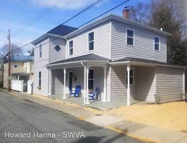 Main picture of 9 W McDowell St