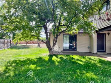 Main picture of 867 Birch Ave