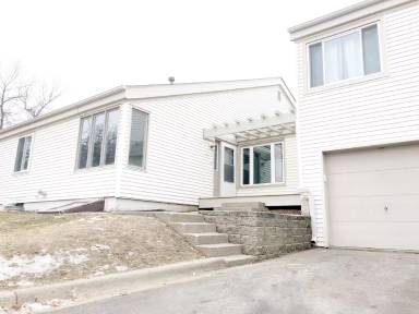 Main picture of 301 Elan Ct